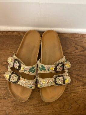 Embroidered Floral Double-Buckle Slide Sandals - Tan